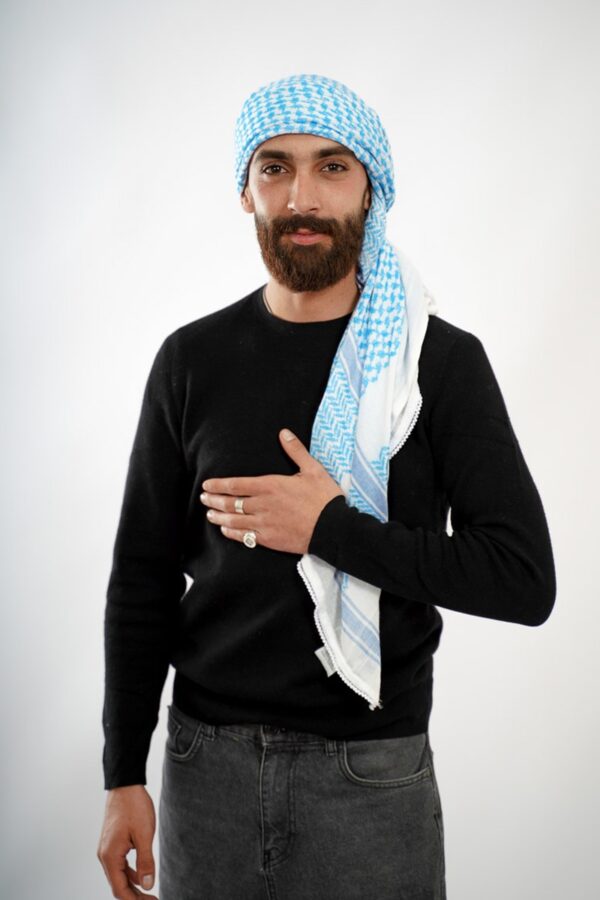 Mediterranean_Hirbawi_Kufiya_Keffiyeh_Man